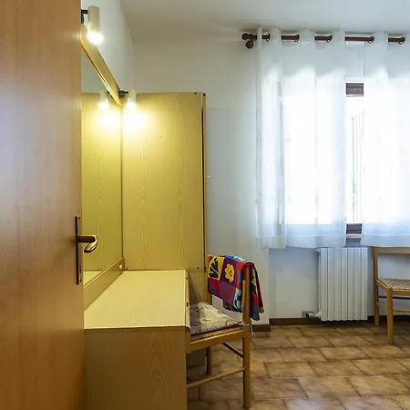 San Zeno 3, ,wi-fi, Park Apartman