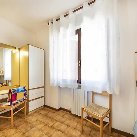 San Zeno 3, ,wi-fi, Park Apartman *